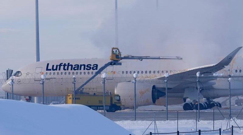 Münchner Flughafen nimmt Betrieb wieder auf