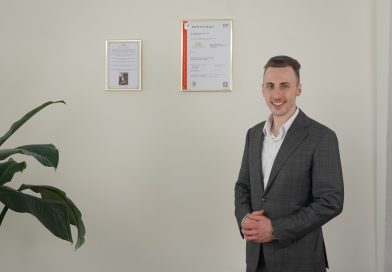 Michael Burry shortet KI-Aktien: Wie Wetten gegen die Masse funktionieren – und was Anleger daraus lernen können