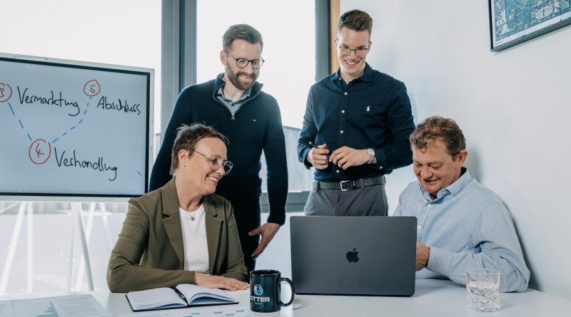 Firmenkauf statt Neugründung: Wie Otter Consult Angestellte beim Schritt in die Selbstständigkeit unterstützt